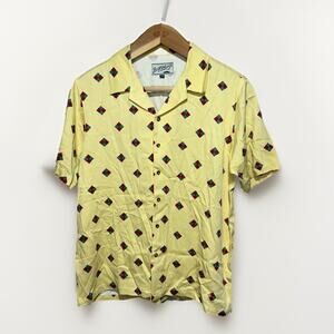 Bogey Boys Shirt Men’s Small Button Yellow Red & Teal Diamond Print Rayon Golf